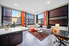 Heart of Dt with Corner View and with FREE POOL & STEAM 307